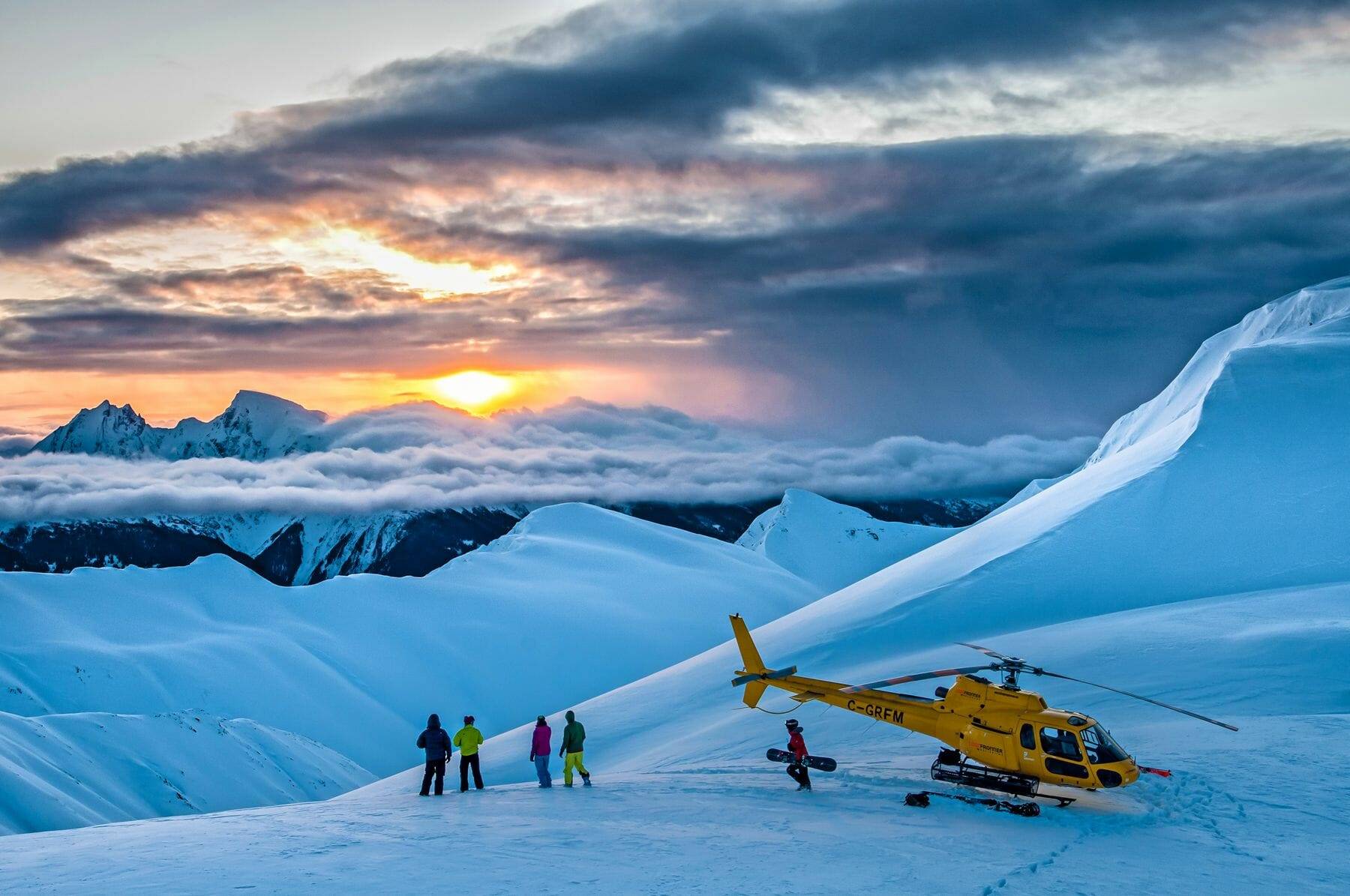 Canadian Heli Skiing Destinations for Unforgettable Adventures!